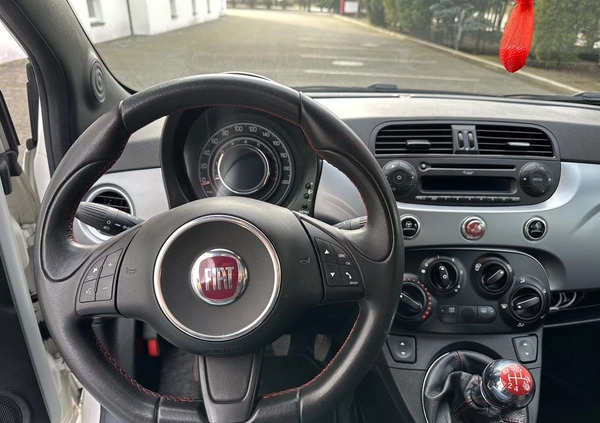 Fiat 500 cena 29900 przebieg: 135000, rok produkcji 2013 z Poznań małe 631